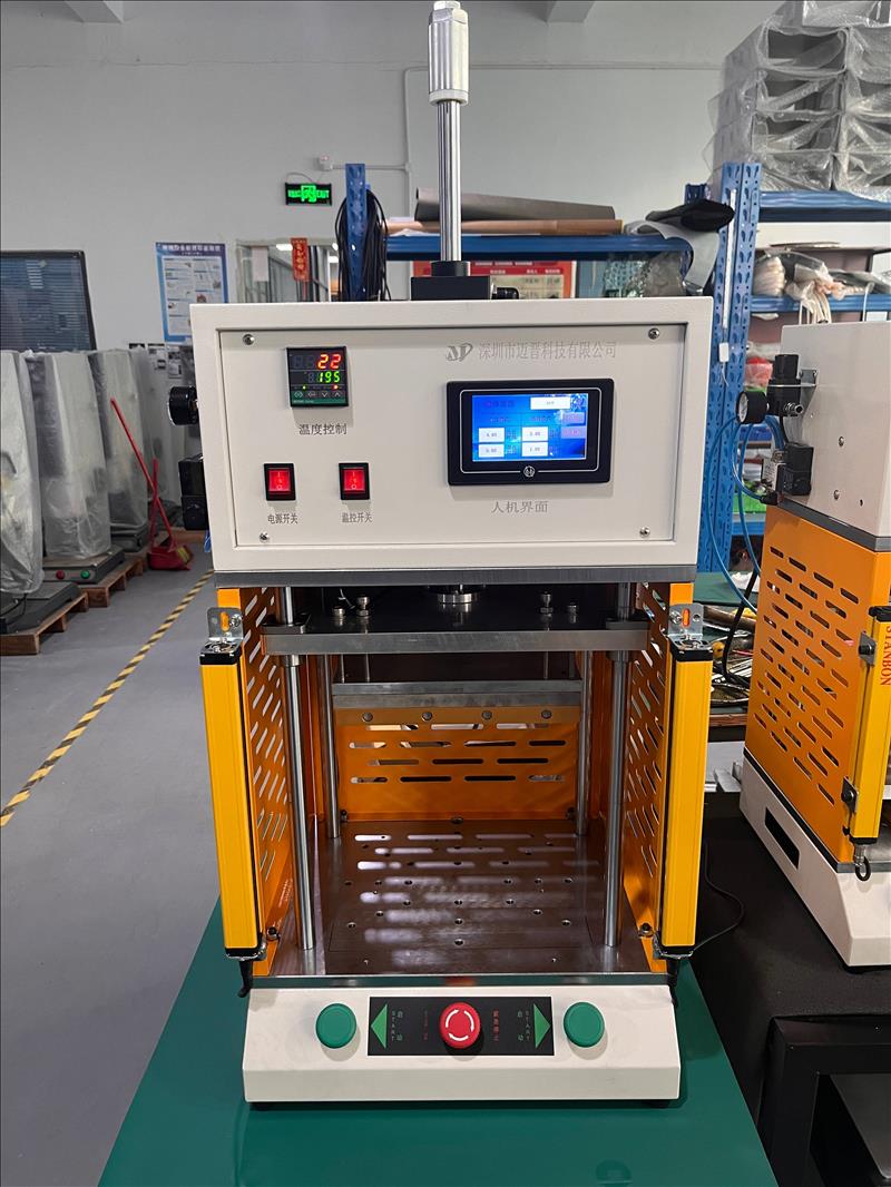 標(biāo)準(zhǔn)型氣動熱熔機(jī)